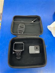 GOPRO HERO 7 SILVER W/ CASE